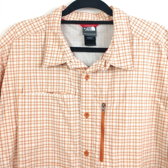 The North Face Button Down Shirt w/ Mesh Lining - Picture 3 of 6